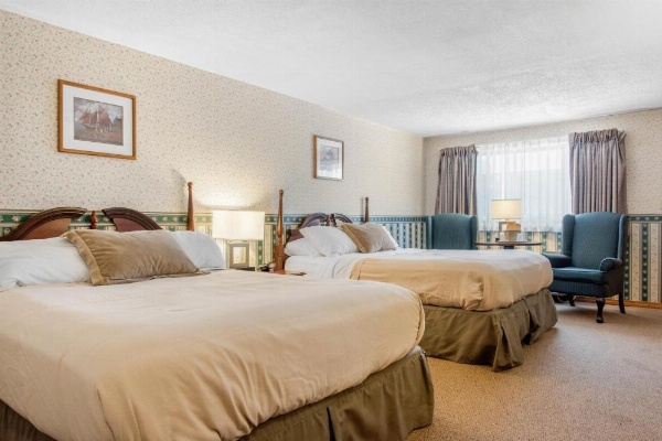 Coachman Inn image 15