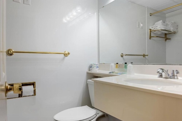 Coachman Inn image 25